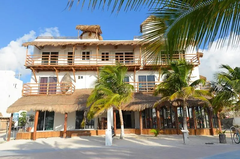 Beautiful Apartment With Big Balcony, A Few Steps From The Beach! Mahahual